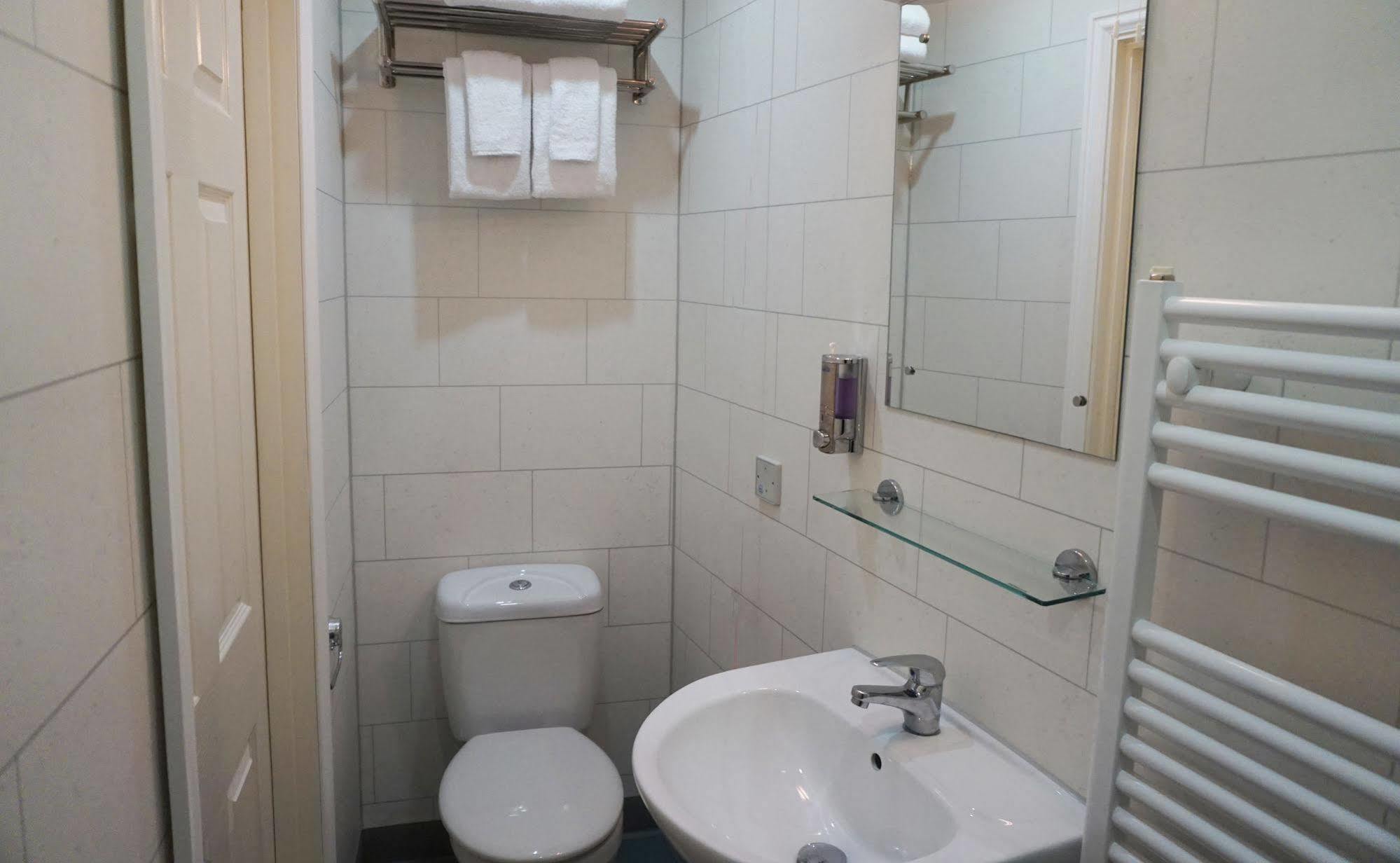 Chambre Double Économique (sans Fenêtre)